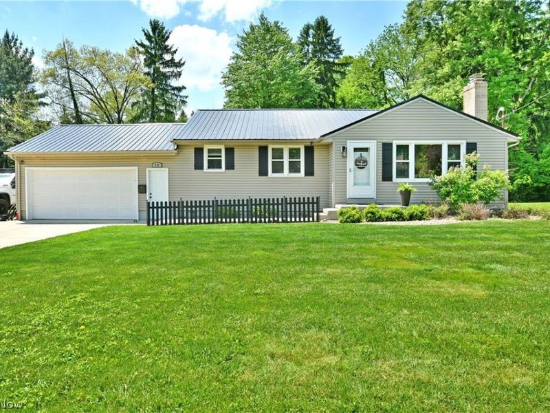 18 Orchard Drive, Poland, OH 44514 Photo 1
