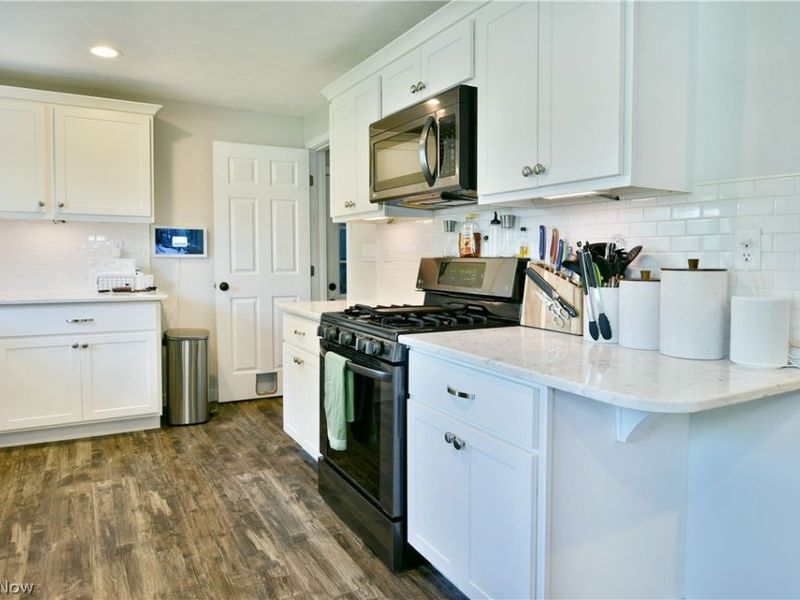18 Orchard Drive, Poland, OH 44514 Photo 3