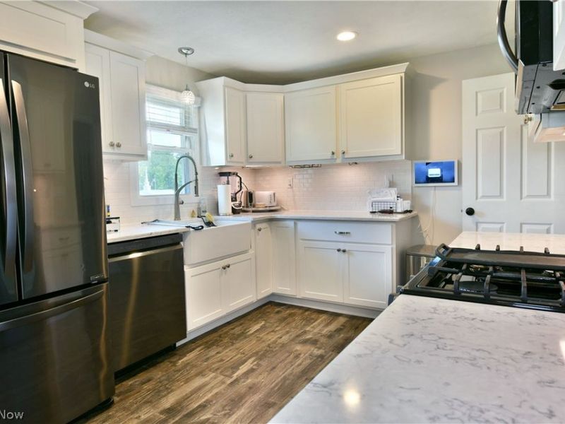 18 Orchard Drive, Poland, OH 44514 Photo 4