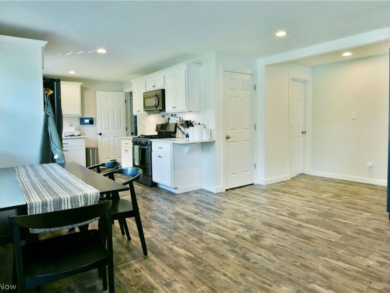 18 Orchard Drive, Poland, OH 44514 Photo 6