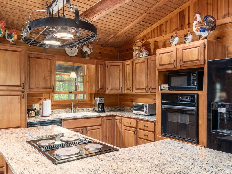31280 Anglebrook Lane , Logan, OH 43138 Photo 12