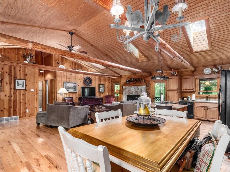 31280 Anglebrook Lane , Logan, OH 43138 Photo 16
