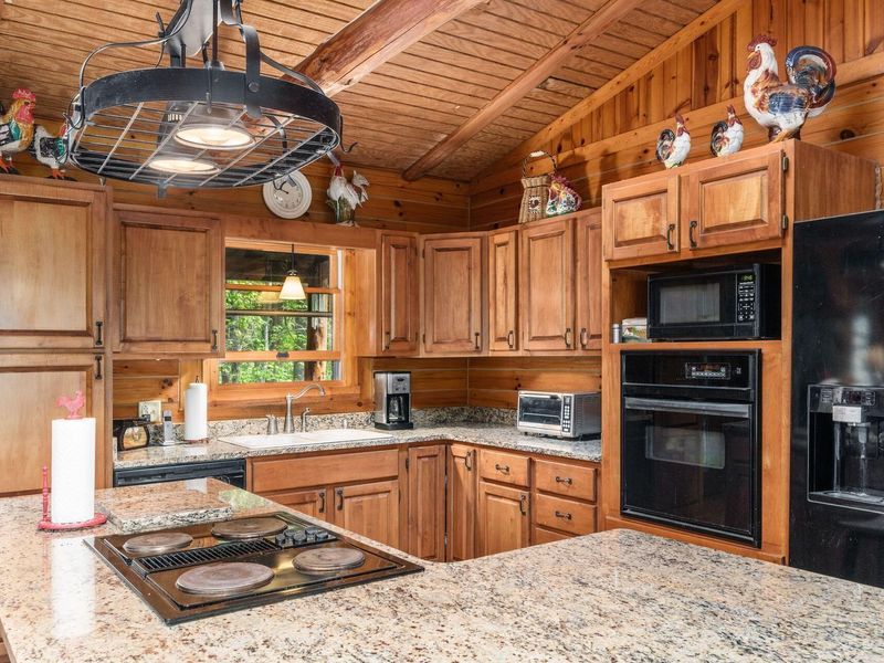 31280 Anglebrook Lane , Logan, OH 43138 Photo 9