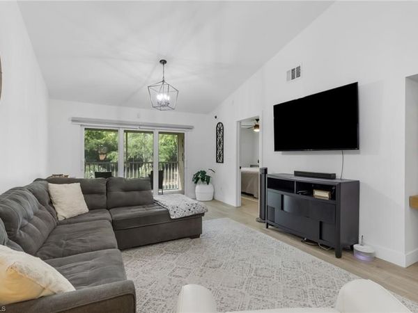 241 Robin Hood CIR , Unit 202, NAPLES, FL 34104