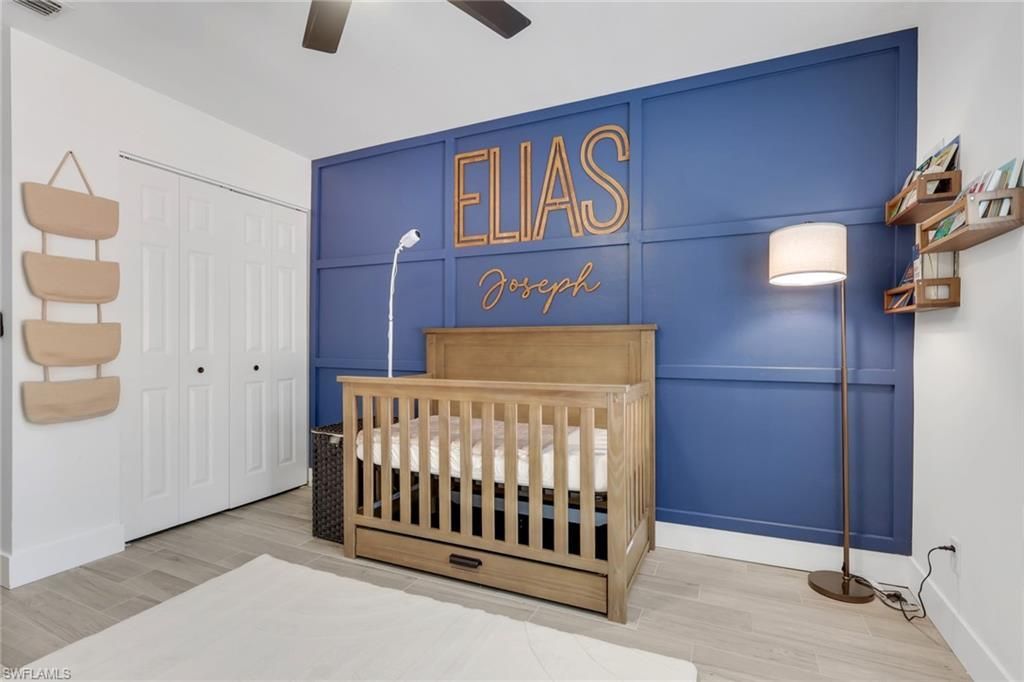 241 Robin Hood Cir, Unit 202, Naples, FL 34104 Photo