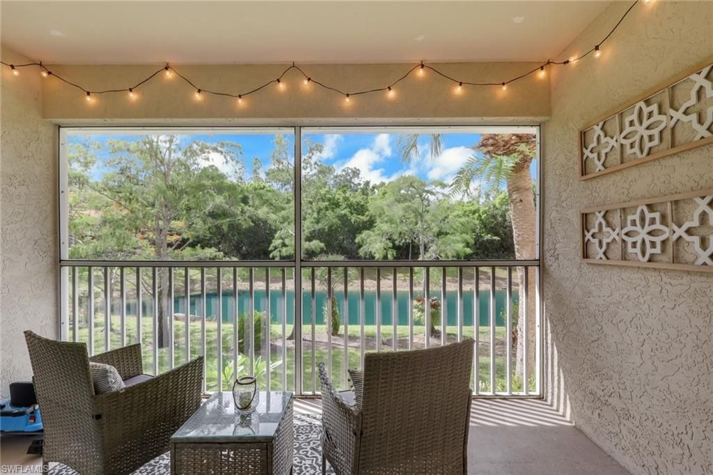 241 Robin Hood Cir, Unit 202, Naples, FL 34104 Photo