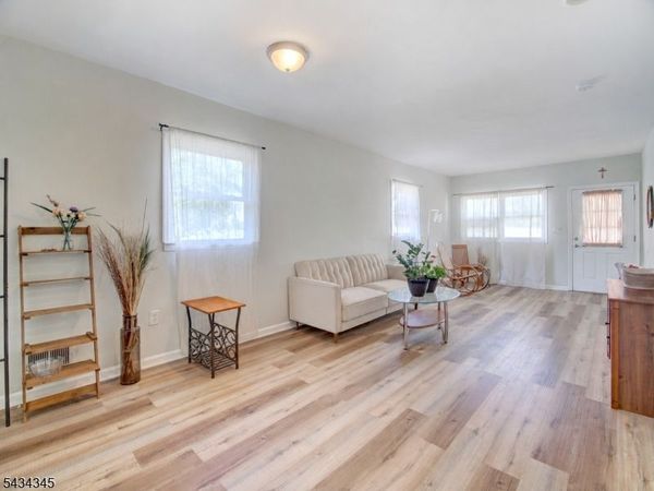 623 Park Ave, Piscataway, NJ 08854