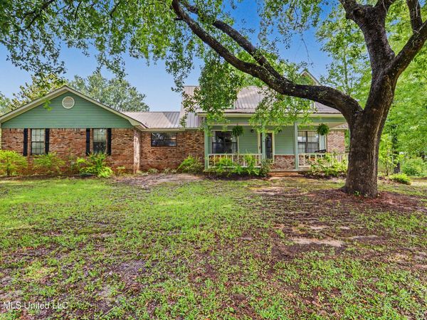 7321 Caraway Road, Moss Point, MS 39562