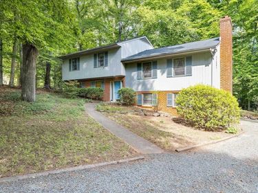 2514 HILLWOOD PL, CHARLOTTESVILLE, VA 22901