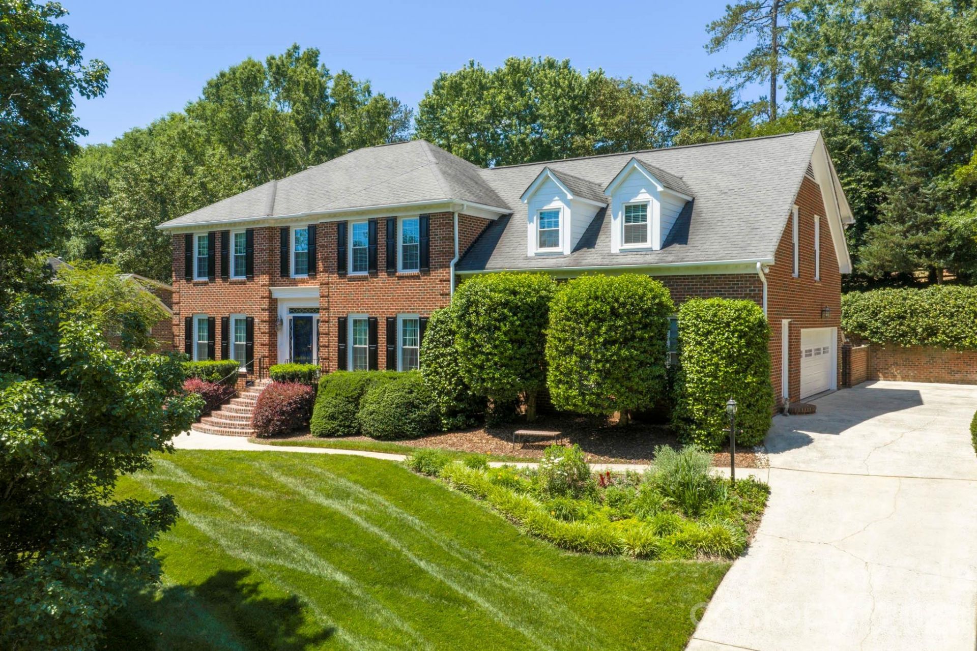 708 Barington Place, Matthews, NC 28105 Main Photo