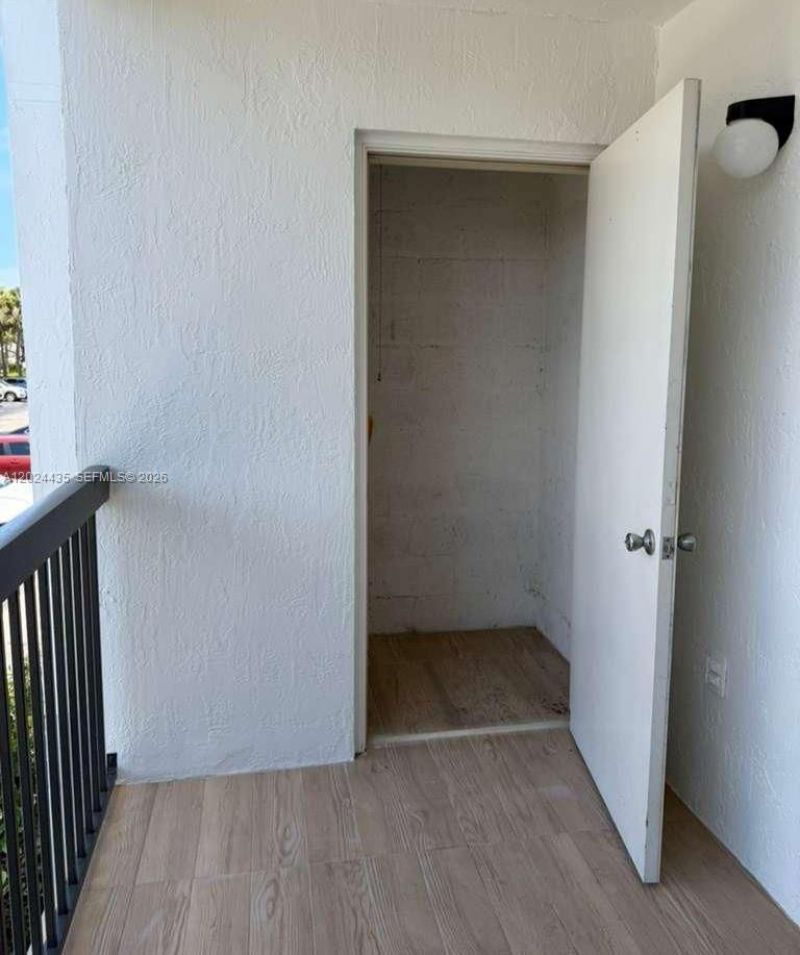 7610 Westwood Dr, Unit 122, Tamarac, FL 33321 Photo