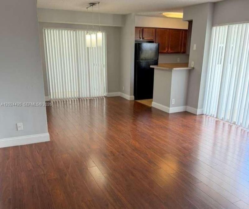 7610 Westwood Dr, Unit 122, Tamarac, FL 33321 Photo