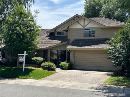 1067 Rio Cidade Way, Sacramento, CA 95831 Photo