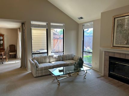 1067 Rio Cidade Way, Sacramento, CA 95831 Photo