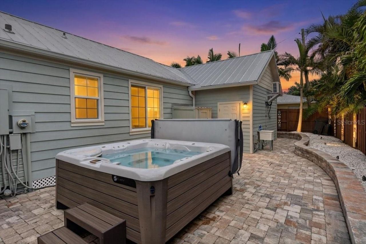 216 Sunrise Drive, Nokomis, FL 34275 Photo