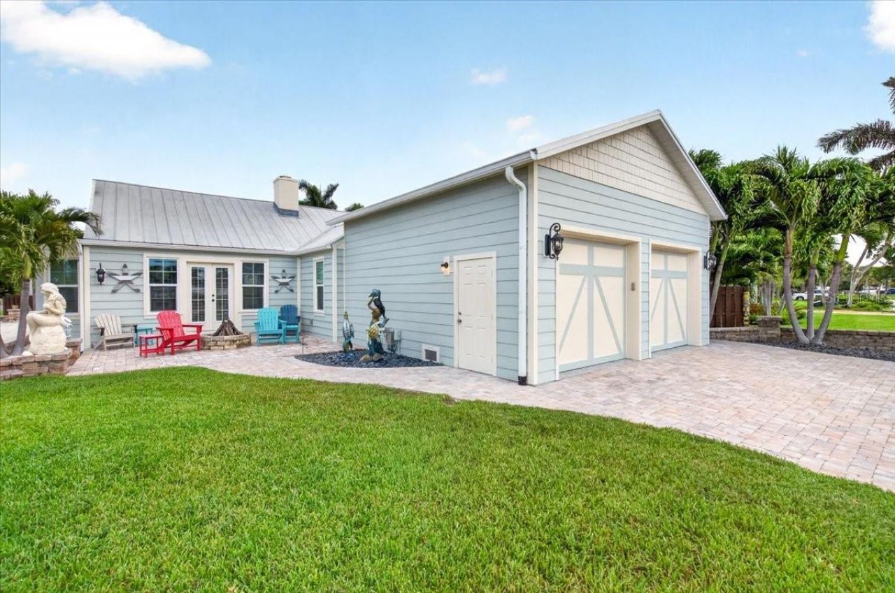 216 Sunrise Drive, Nokomis, FL 34275 Photo