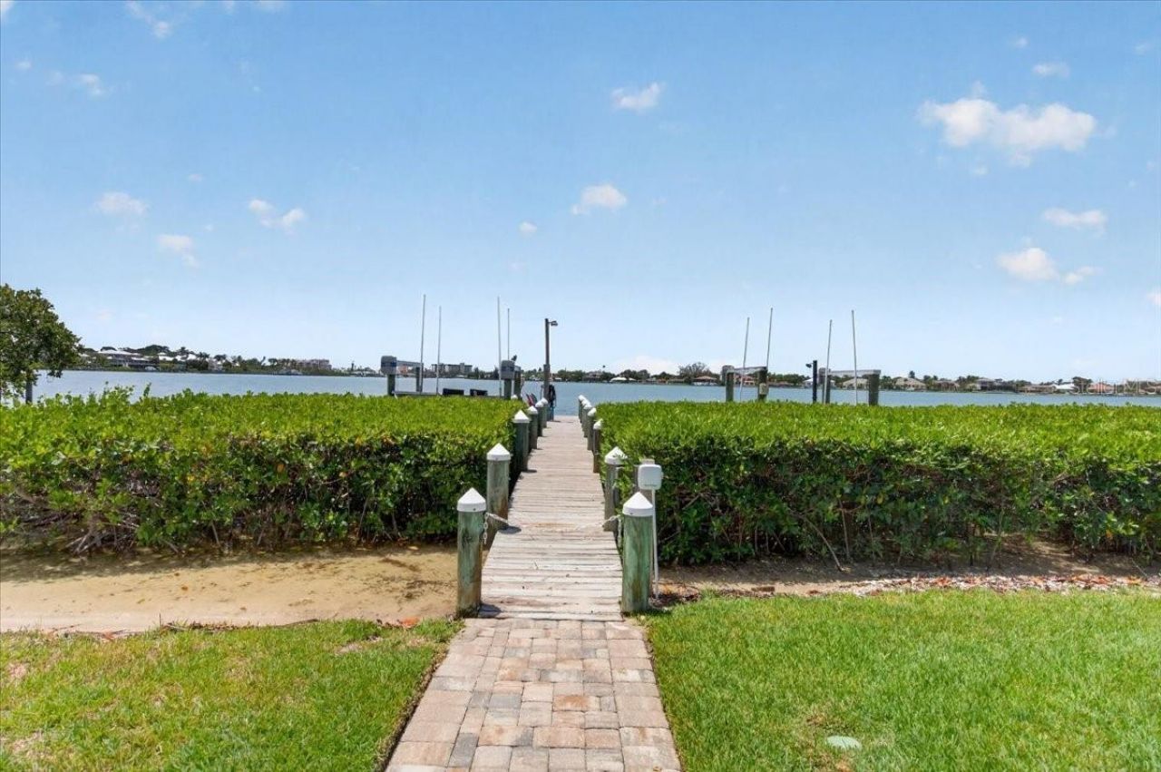 216 Sunrise Drive, Nokomis, FL 34275 Photo