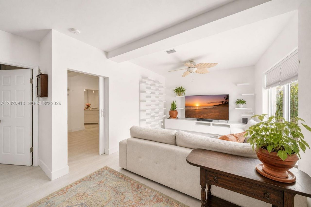 Please Call For Address, North Miami, FL 33161 Photo