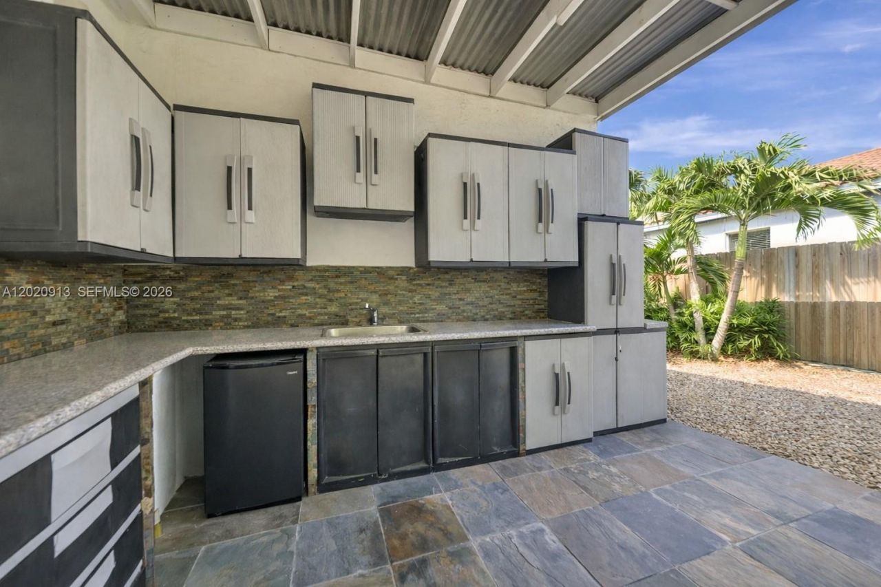 Please Call For Address, North Miami, FL 33161 Photo