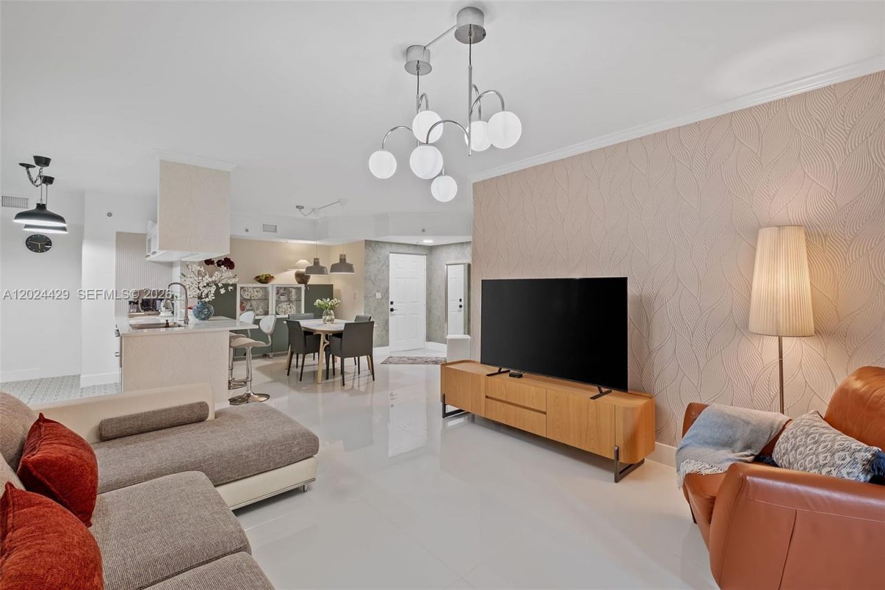 17145 N Bay Rd , Unit 4204, Sunny Isles Beach, FL 33160 Photo