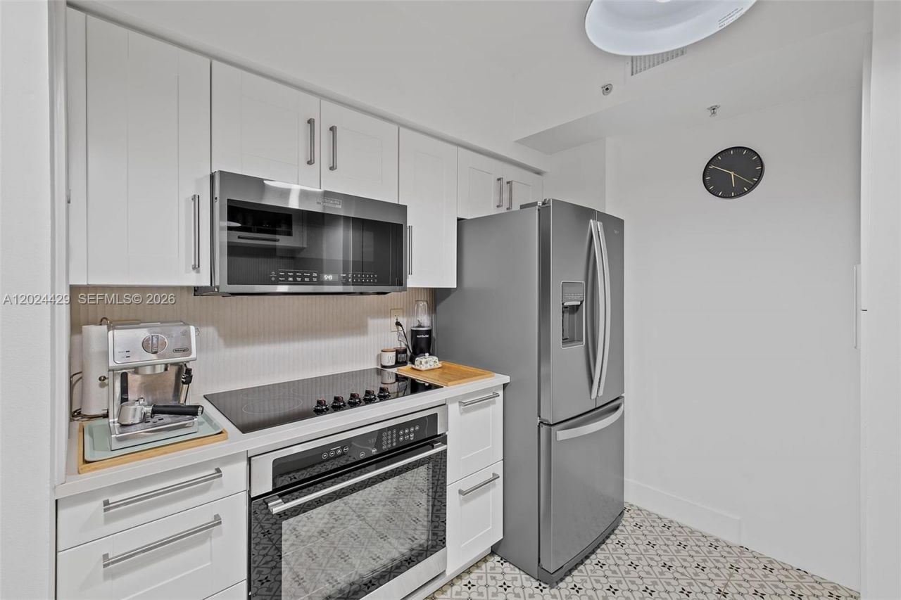 17145 N Bay Rd , Unit 4204, Sunny Isles Beach, FL 33160 Photo