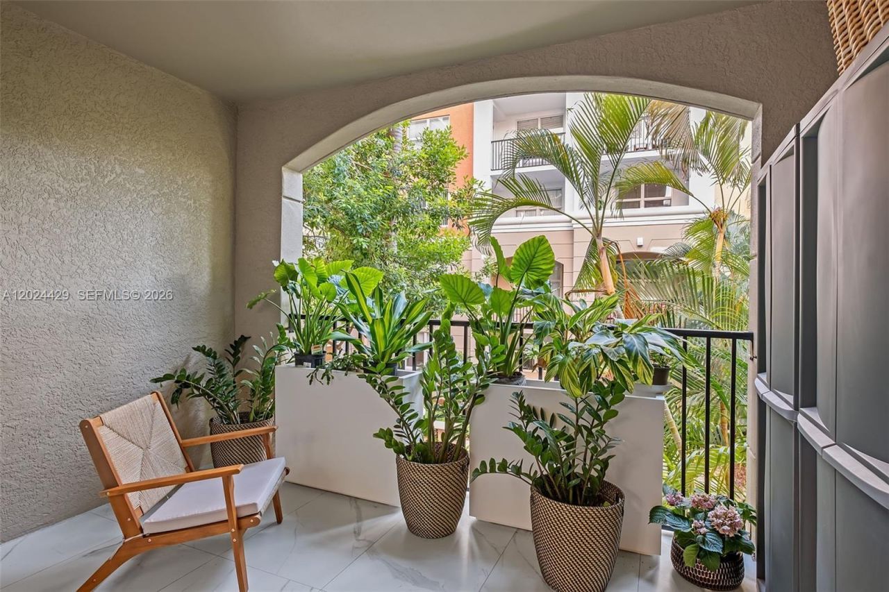 17145 N Bay Rd , Unit 4204, Sunny Isles Beach, FL 33160 Photo