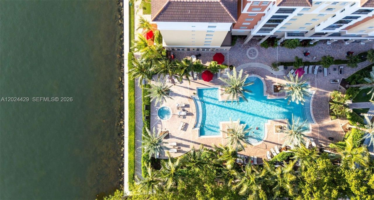 17145 N Bay Rd , Unit 4204, Sunny Isles Beach, FL 33160 Photo