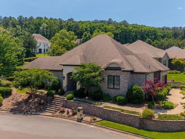 2 La Scala Court, Little Rock, AR 72212