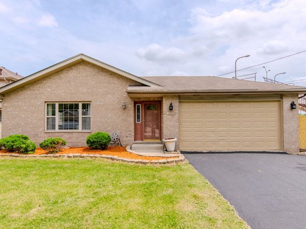 15609 Clifton Park Avenue , Markham, IL 60428