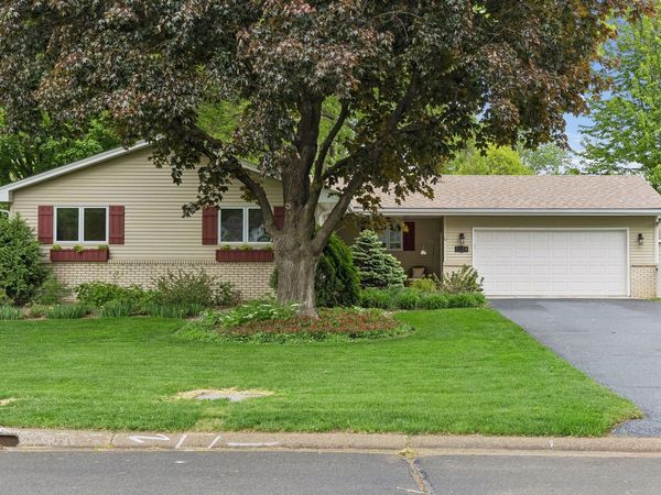 2124 Pleasant View Drive , New Brighton, MN 55112
