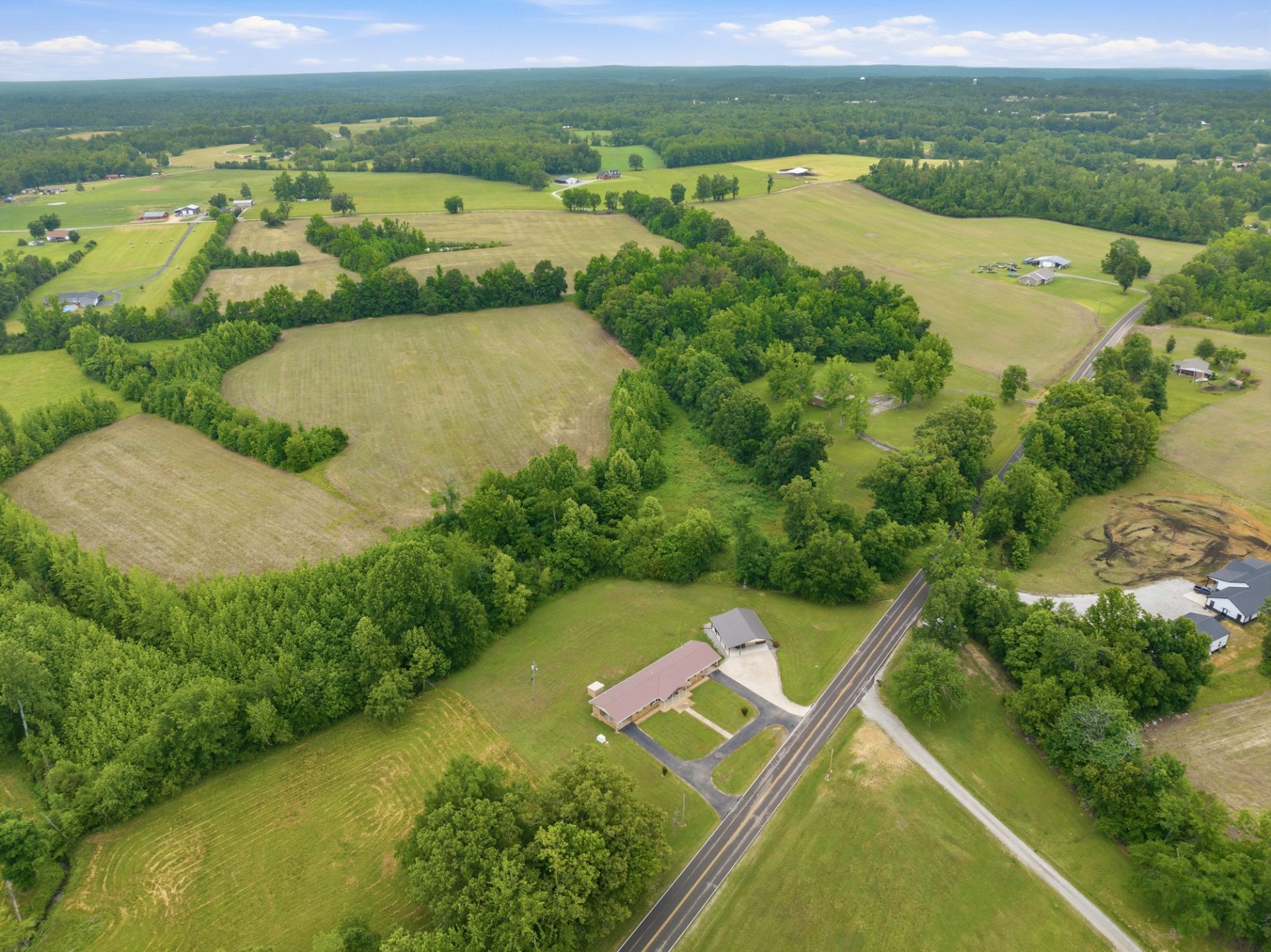 944 Brooksie Thompson Rd  Decaturville, TN 38329