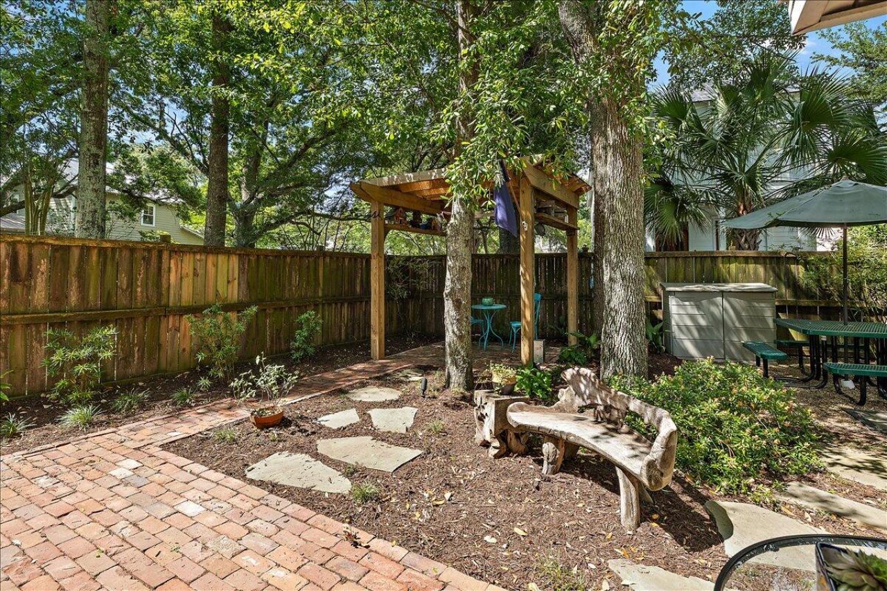 1382 Cassidy Court Photo 21