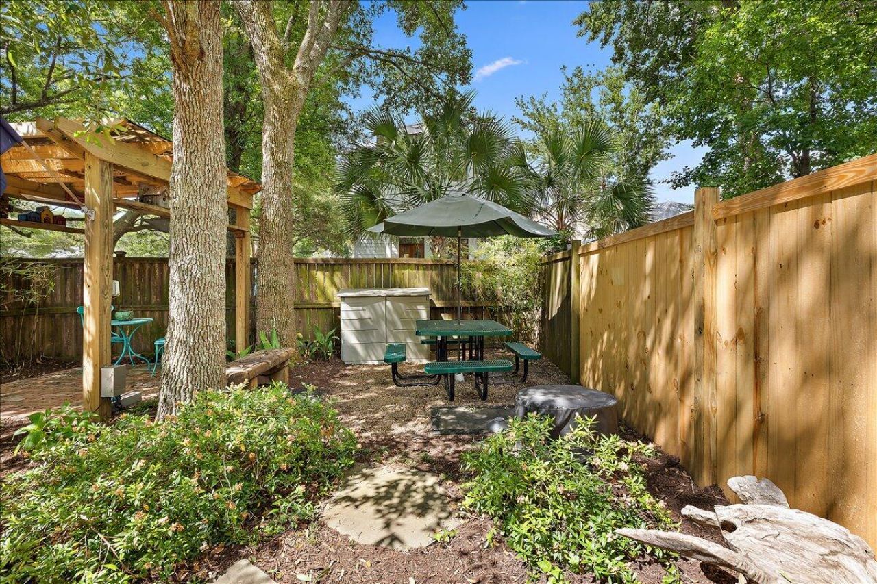 1382 Cassidy Court Photo 22