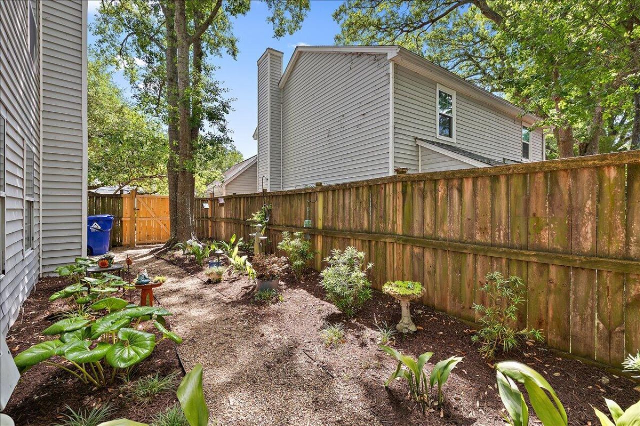1382 Cassidy Court Photo 25