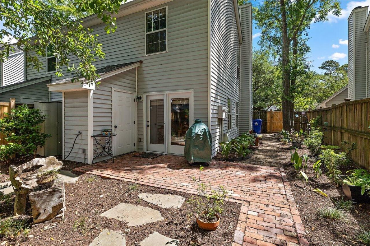 1382 Cassidy Court Photo 26