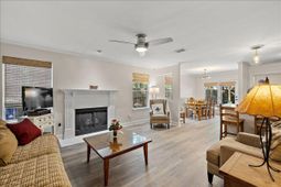 1382 Cassidy Court photo 4