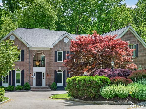 29 Greenleaf Farms, Newtown, CT 06470