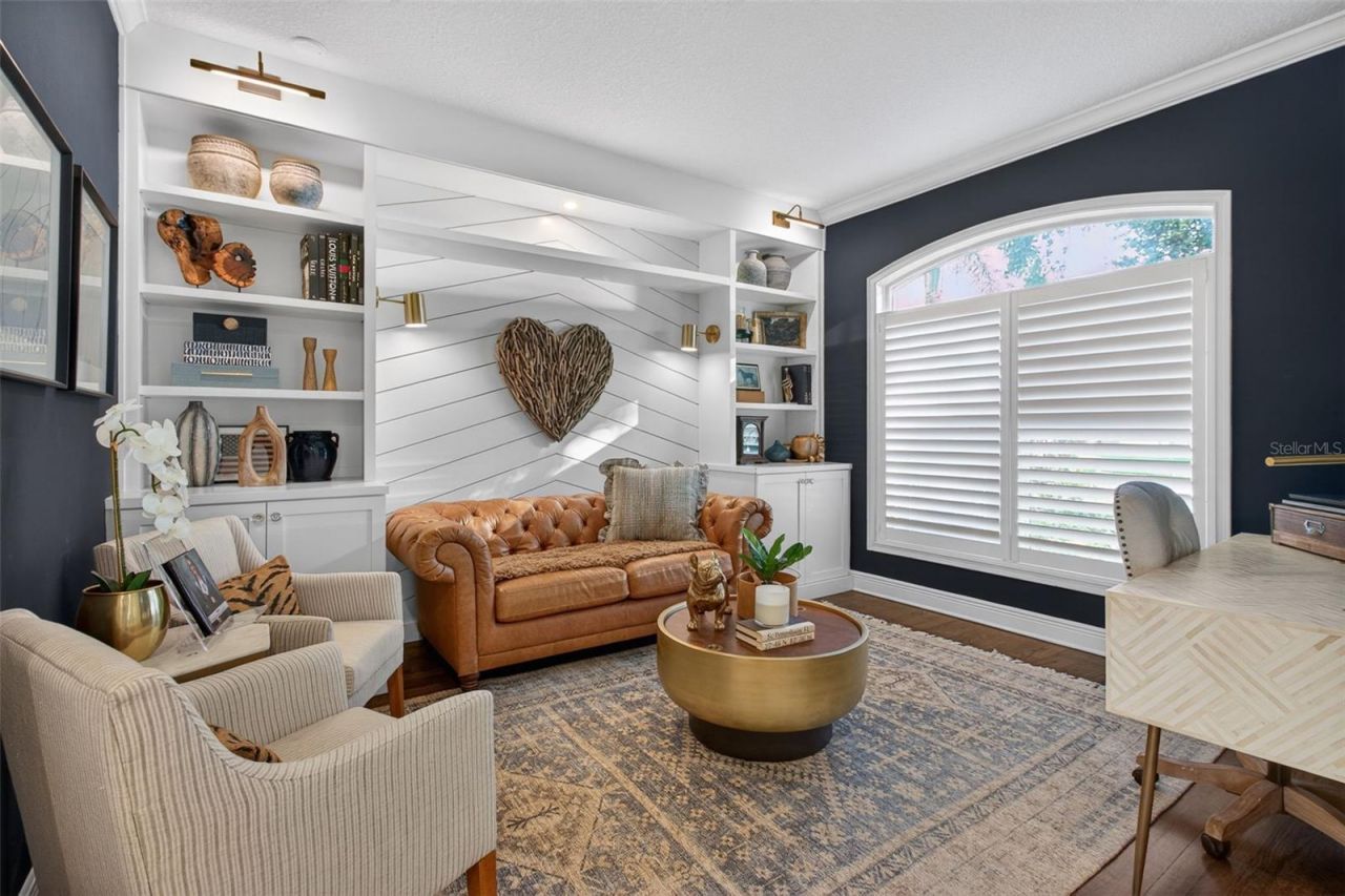 1298 Seville Lane Ne, Saint Petersburg, FL 33704 Photo