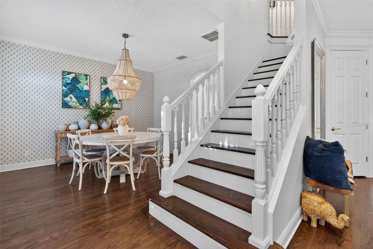 1298 Seville Lane Ne, Saint Petersburg, FL 33704 Photo
