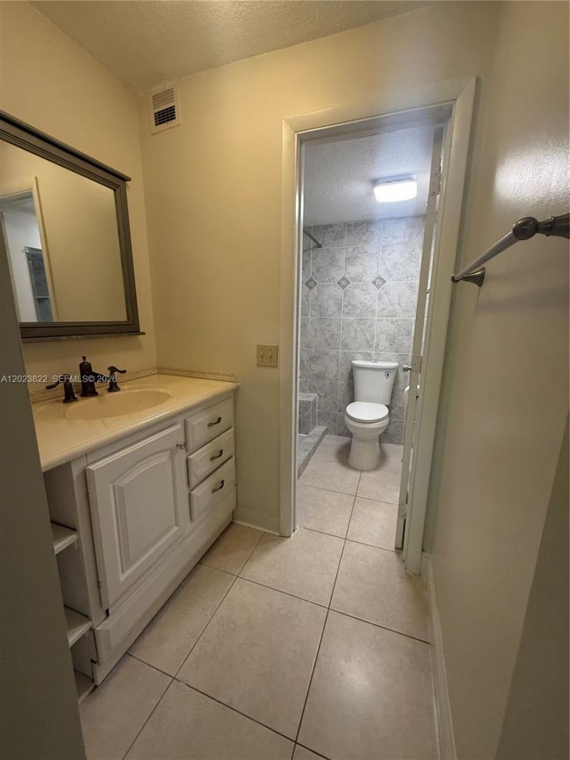5080 SW 64th Ave, Unit 104, Davie, FL 33314 Photo