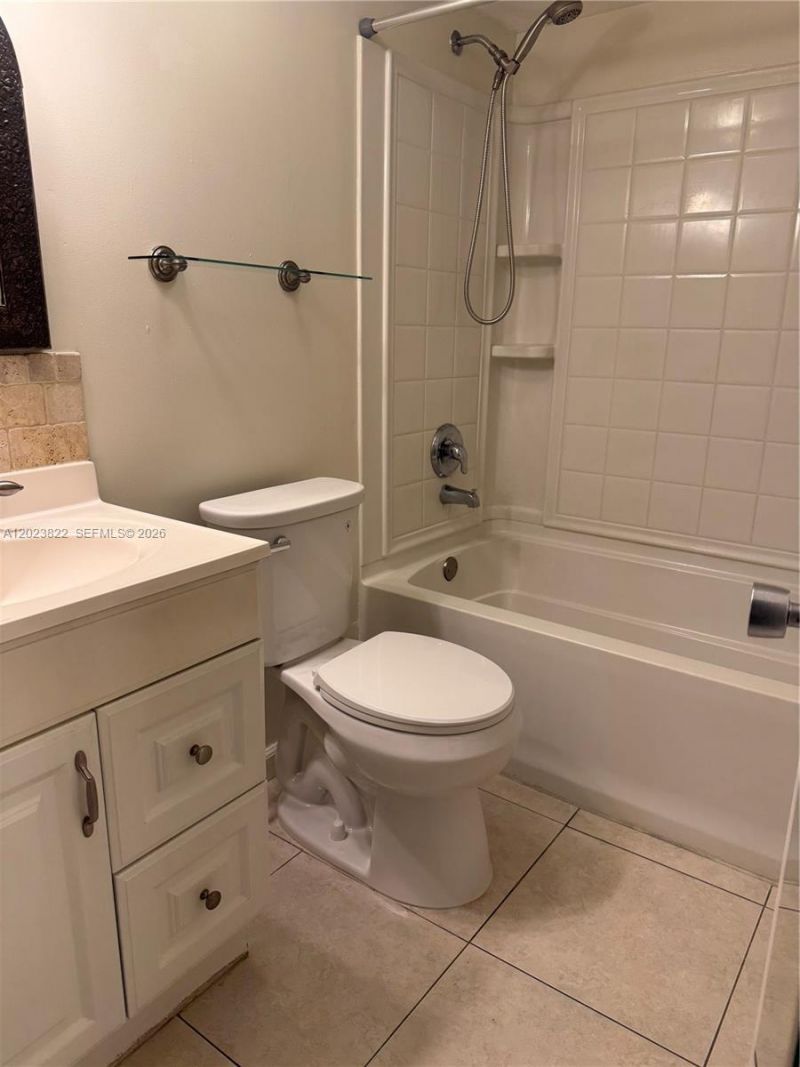 5080 SW 64th Ave, Unit 104, Davie, FL 33314 Photo