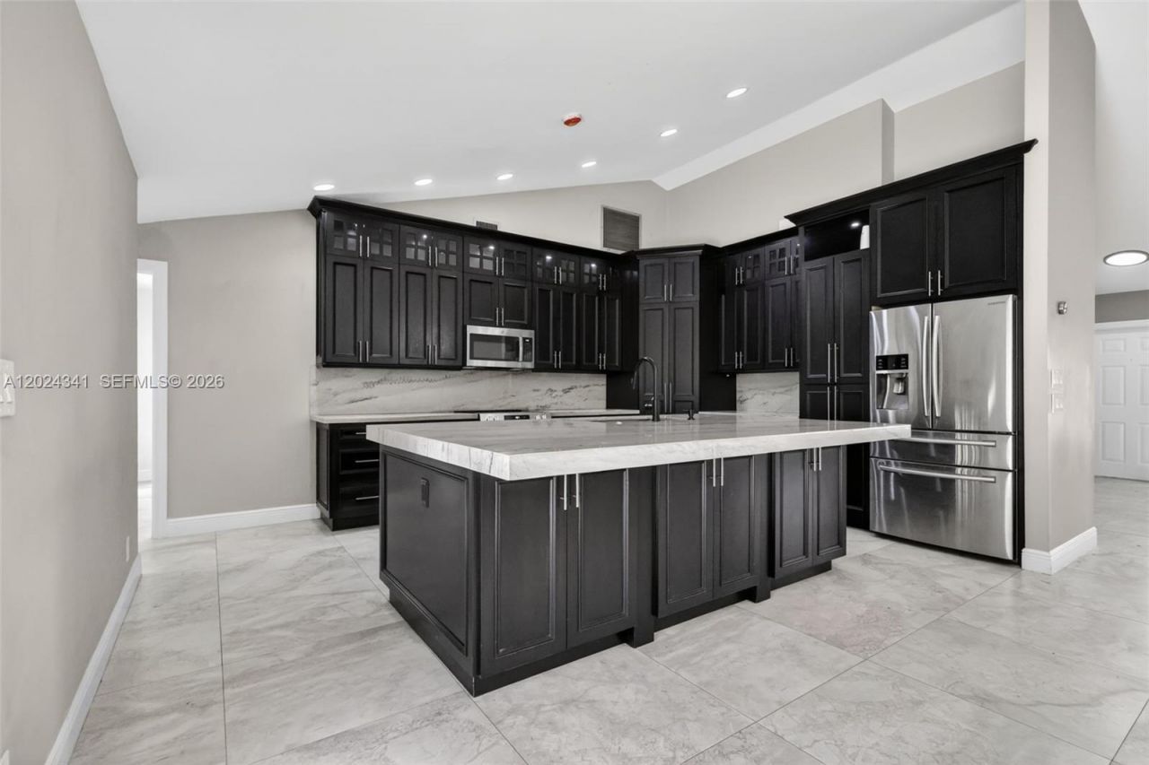 9654 Sun Pointe Drive , Boynton Beach, FL 33437 Photo