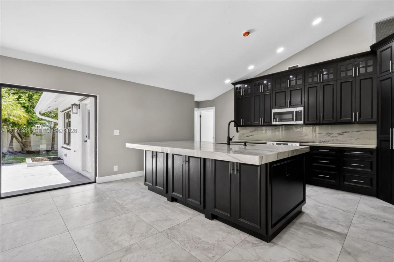 9654 Sun Pointe Drive , Boynton Beach, FL 33437 Photo