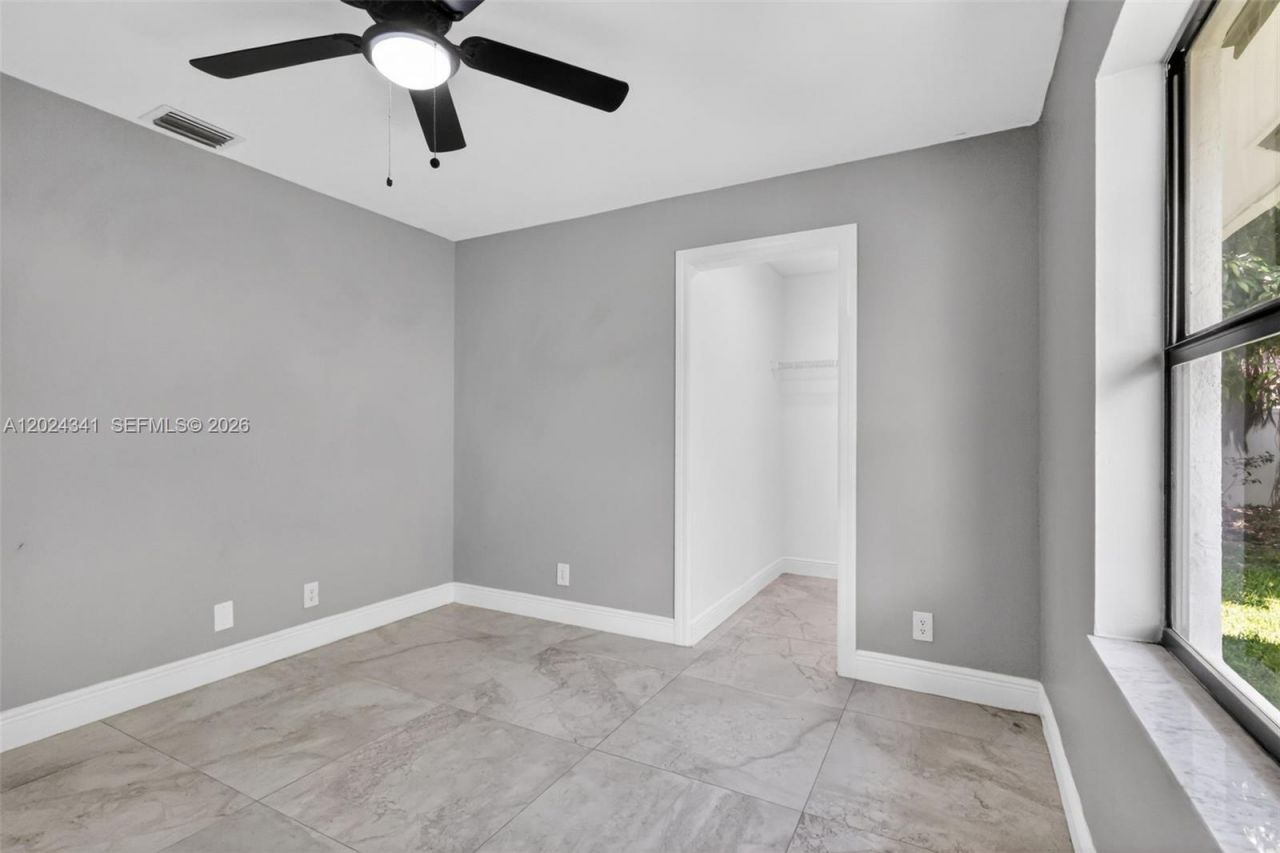 9654 Sun Pointe Drive , Boynton Beach, FL 33437 Photo