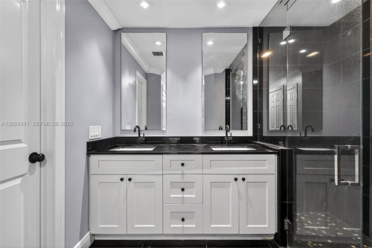 9654 Sun Pointe Drive , Boynton Beach, FL 33437 Photo