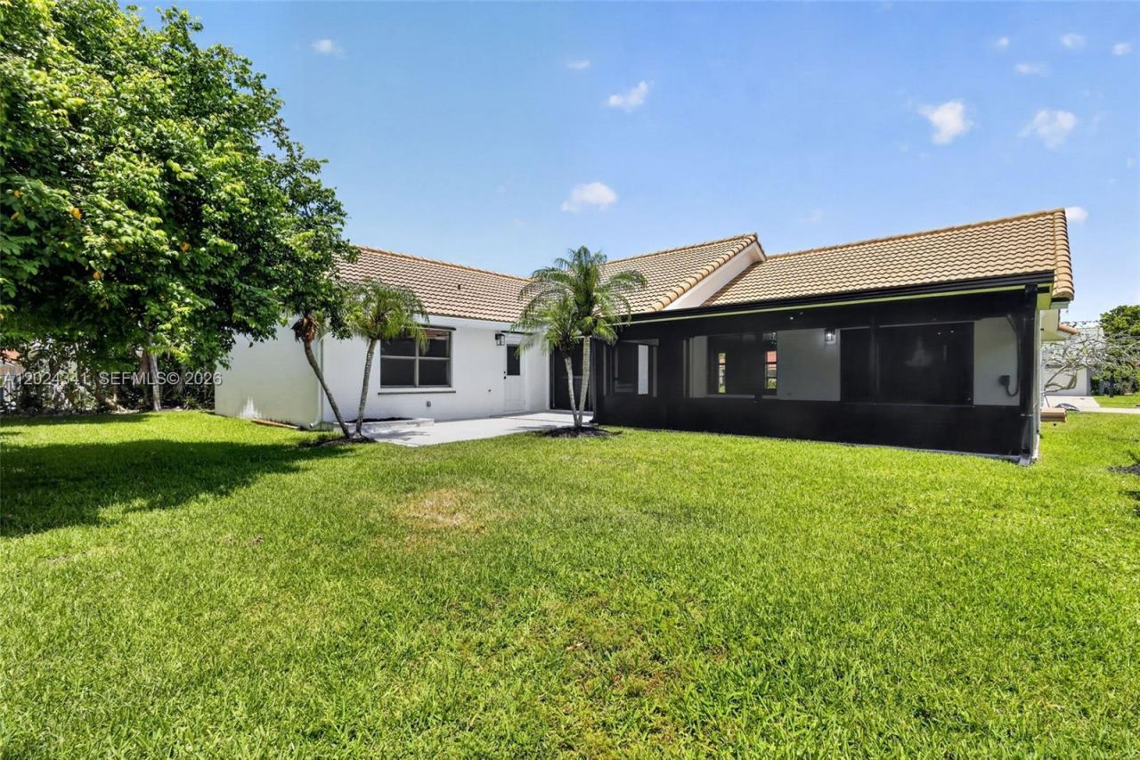 9654 Sun Pointe Drive , Boynton Beach, FL 33437 Photo