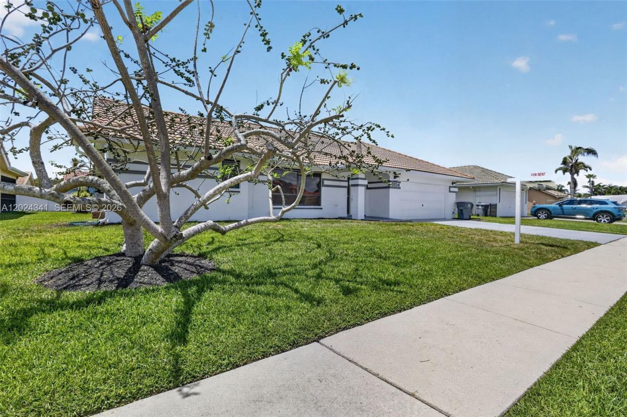 9654 Sun Pointe Drive , Boynton Beach, FL 33437 Photo