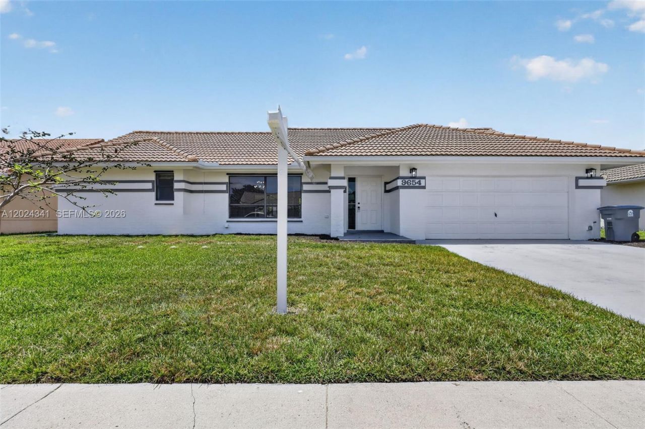 9654 Sun Pointe Drive , Boynton Beach, FL 33437 Photo