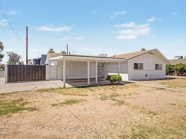 3901 W ELM Street, Phoenix, AZ 85019