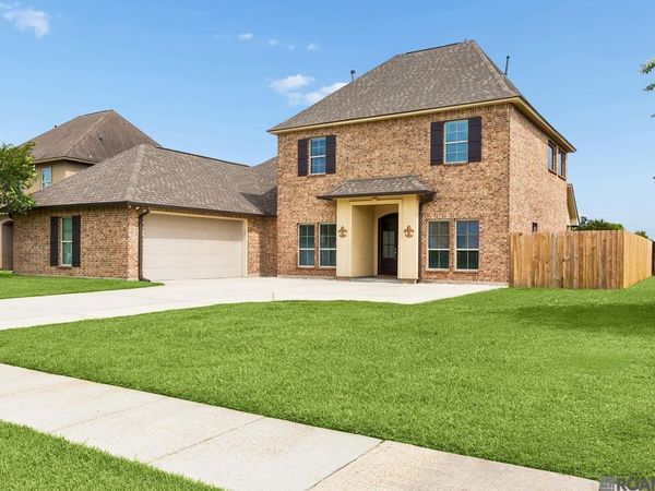 8661 Sandpiper Street, Denham Springs, LA 70706